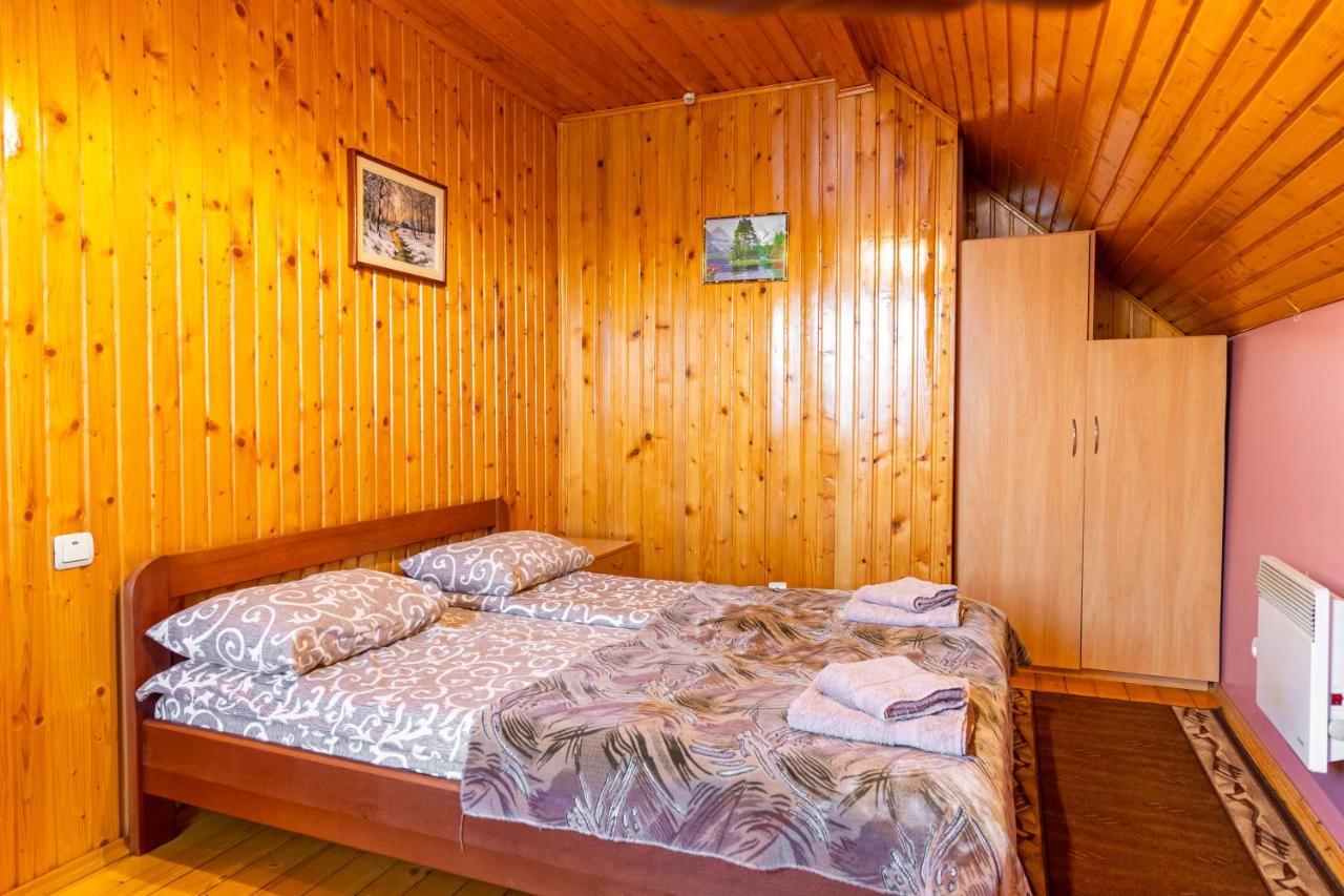Smerichka Hotel Slavske Buitenkant foto