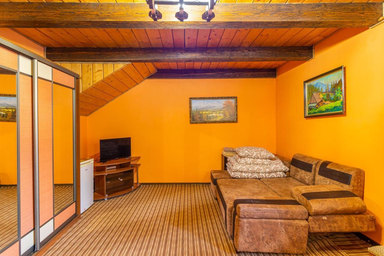 Smerichka Hotel Slavske Buitenkant foto