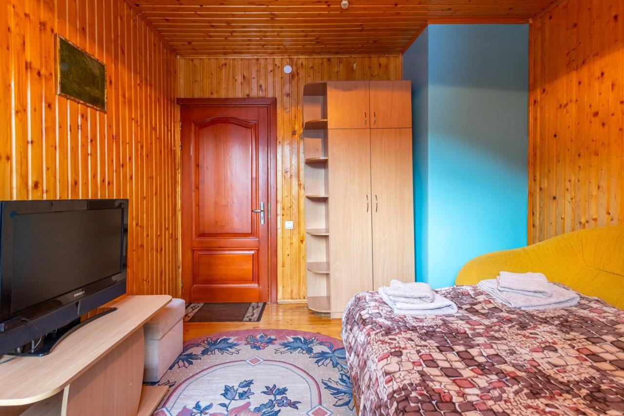 Smerichka Hotel Slavske Buitenkant foto
