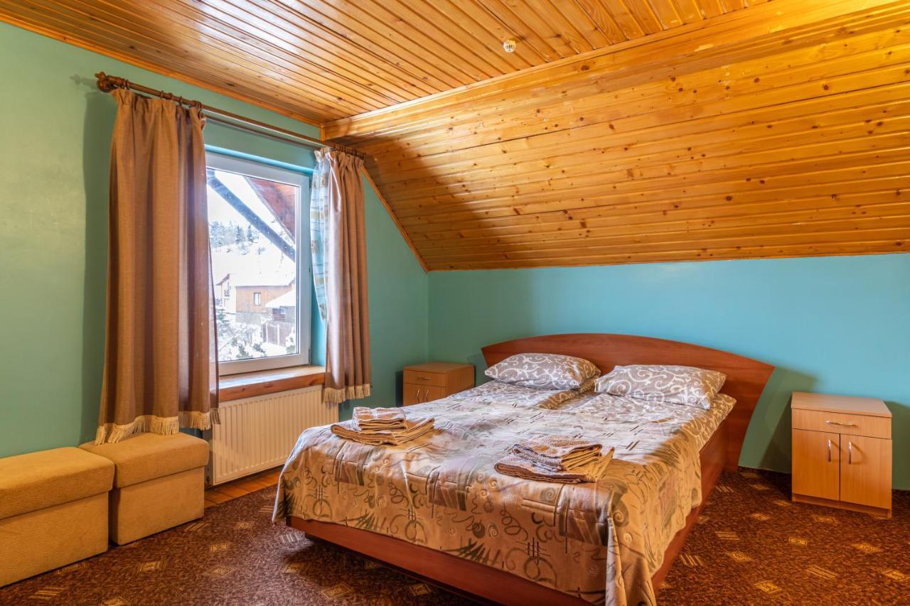 Smerichka Hotel Slavske Buitenkant foto
