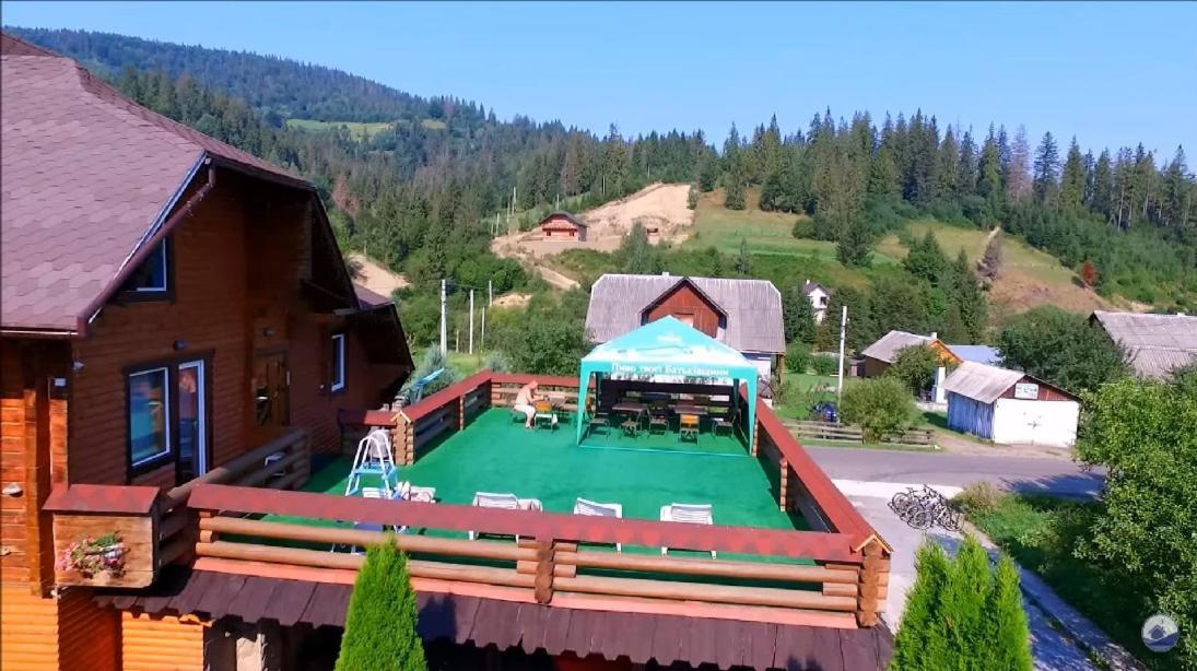 Smerichka Hotel Slavske Buitenkant foto